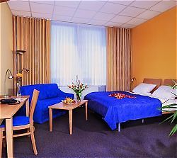 Dlrg Tagungshotel Delphin Bad Nenndorf Buitenkant foto